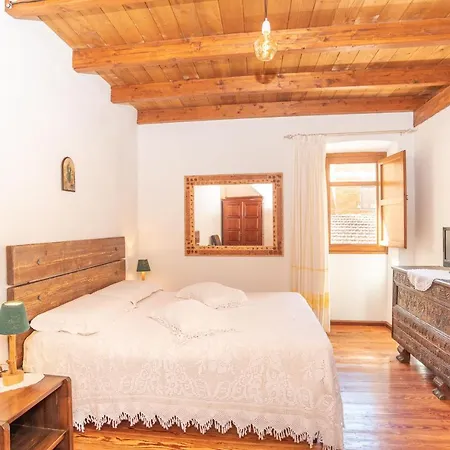 Casa Santa Croce Ala dei Sardi