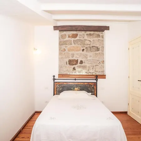 Casa Santa Croce Tatil Evi *