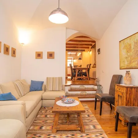 Casa Santa Croce Tatil Evi Ala dei Sardi